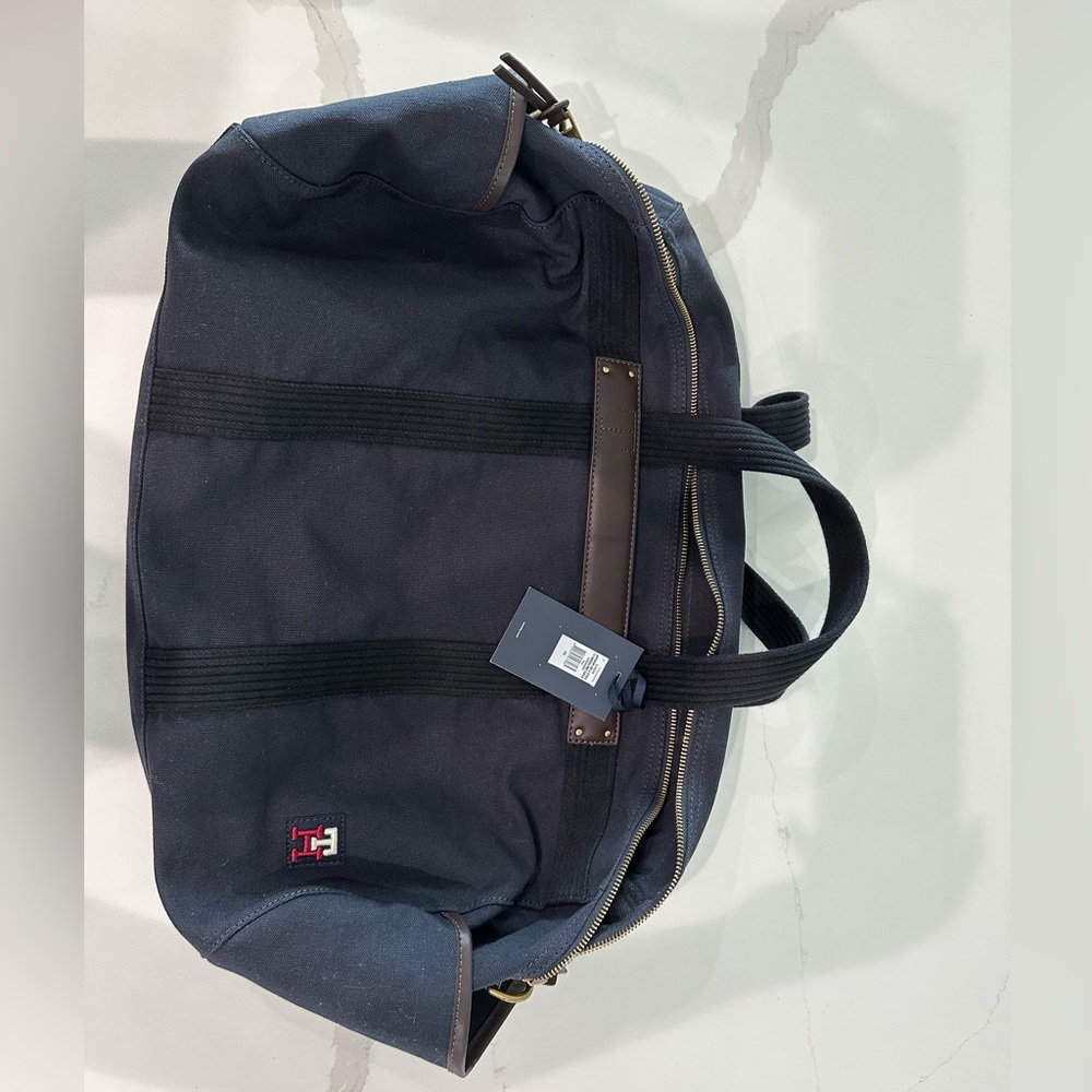 BRAND NEW DUFFLE Bag - Picture 8 of 15